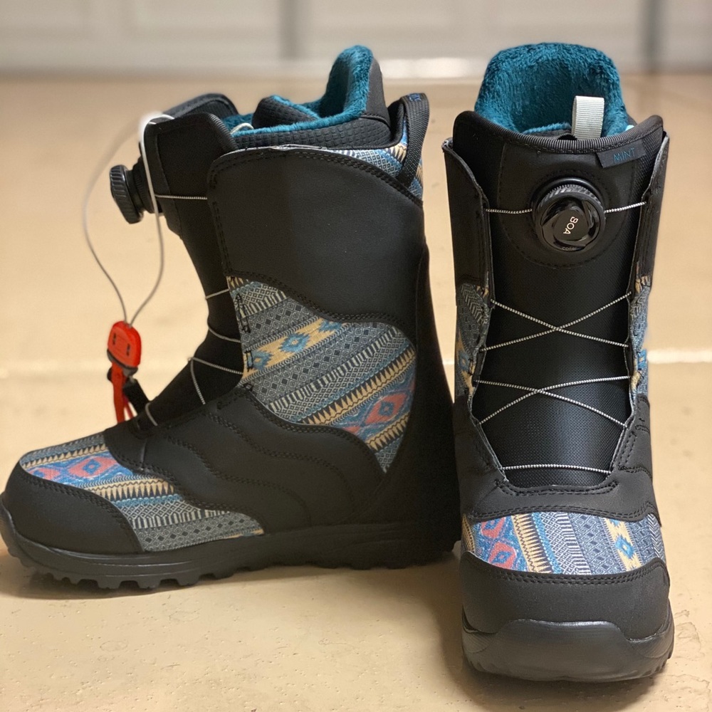Burton Mint BOA snowboard boots